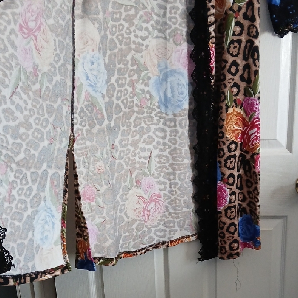 Fashion Bug Multicolor Floral Leopard Robe - Picture 6 of 7